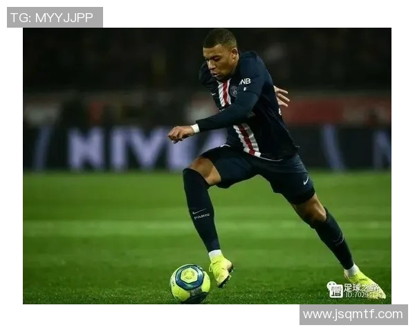 足球明星经典动作解析与模仿技巧分享助你提升球技